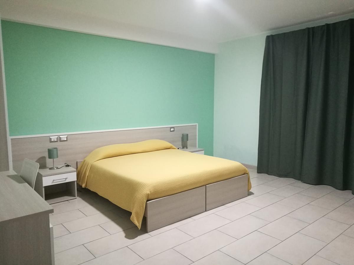 I Colori Dell'Etna Bed & Breakfast San Giovanni La Punta Exterior photo
