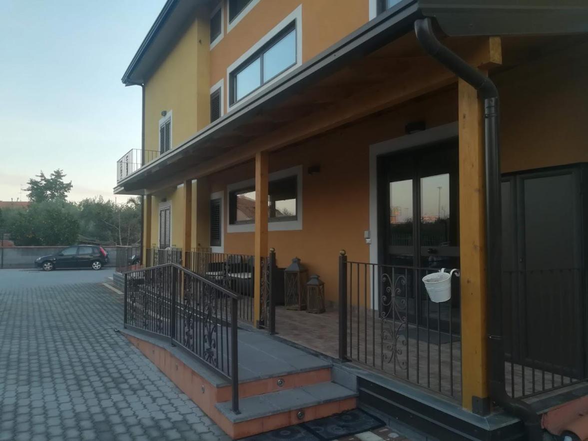 I Colori Dell'Etna Bed & Breakfast San Giovanni La Punta Exterior photo
