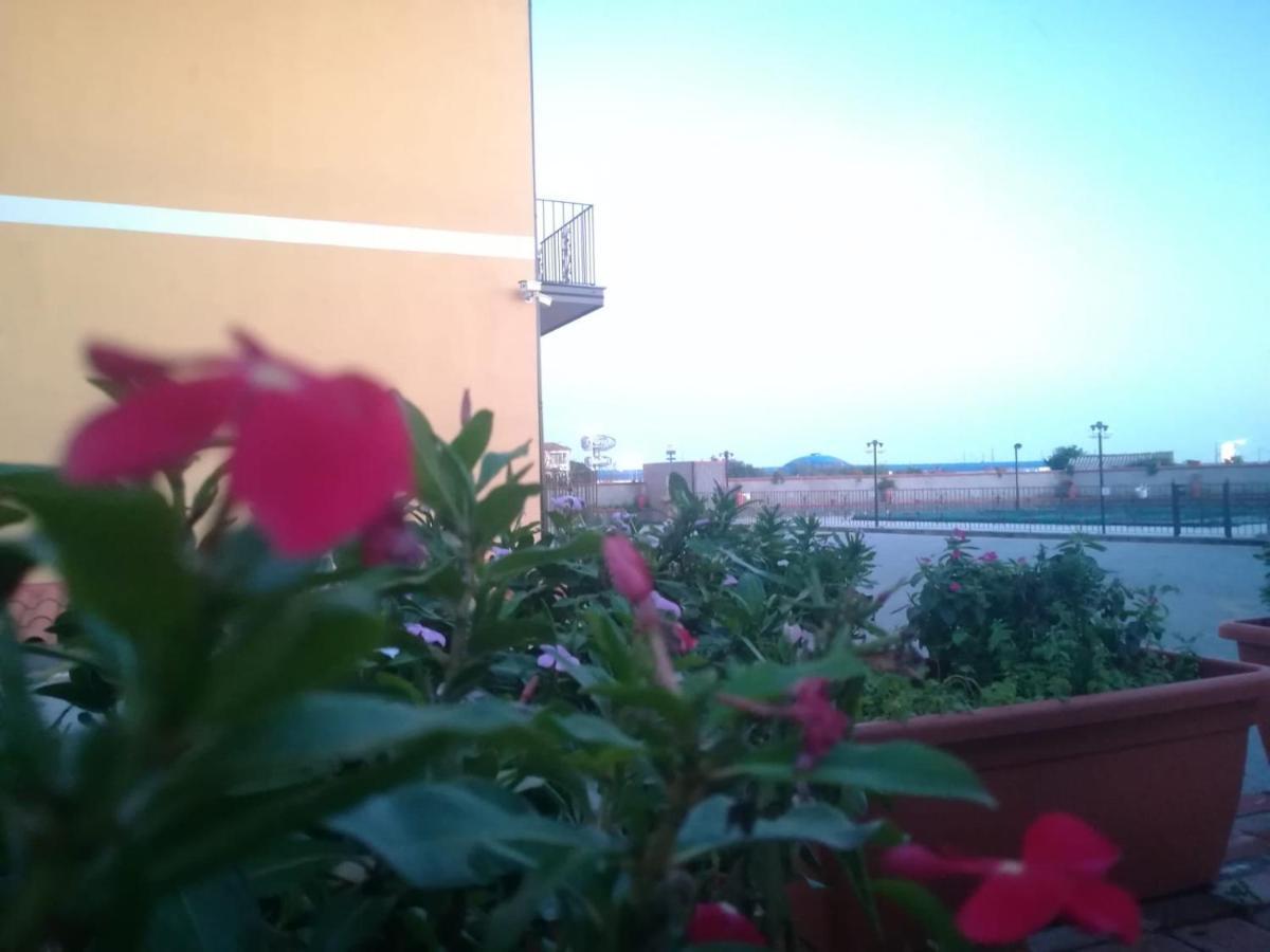 I Colori Dell'Etna Bed & Breakfast San Giovanni La Punta Exterior photo