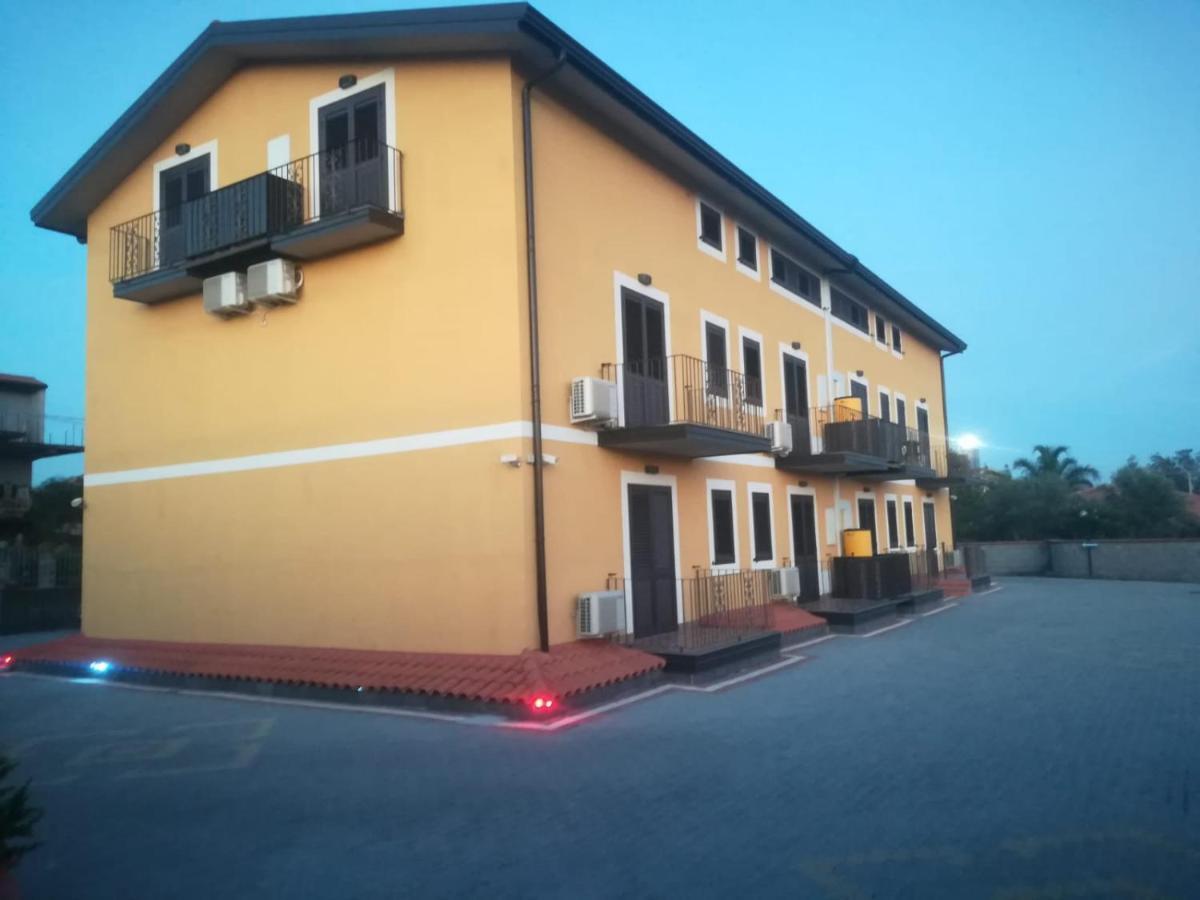 I Colori Dell'Etna Bed & Breakfast San Giovanni La Punta Exterior photo